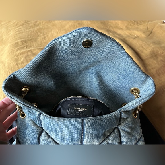 Saint Laurent Denim Quilted Medium Loulou Puffer - Picture 6 of 12